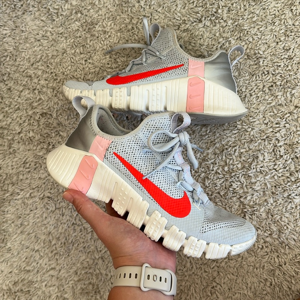 NIKE METCONS (W)